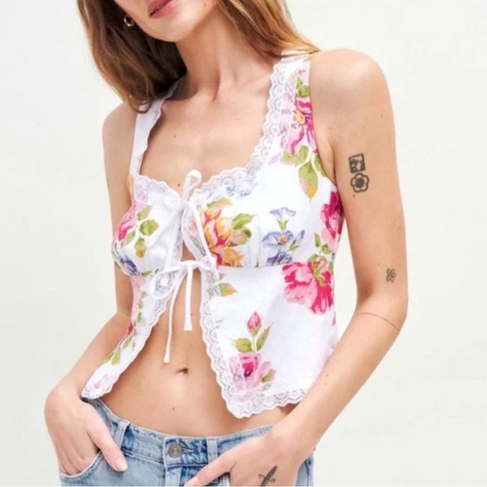 Reformation Rosalie Linen Top white lace floral tie square summer hot flirty